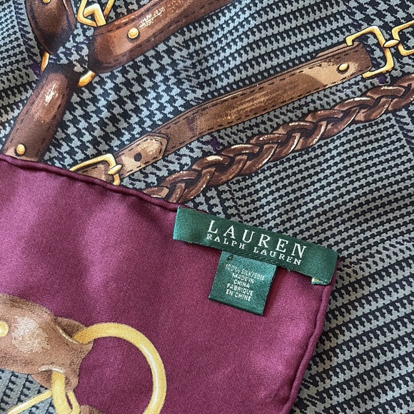 Ralph Lauren Silk Scarf with Chain Design - Picture 3 of 4